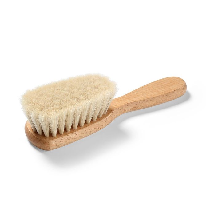 799 Brush with natural bristles